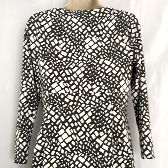 Lauren Ralph Lauren Sunburst Overlap Dress - Picture 7 of 10